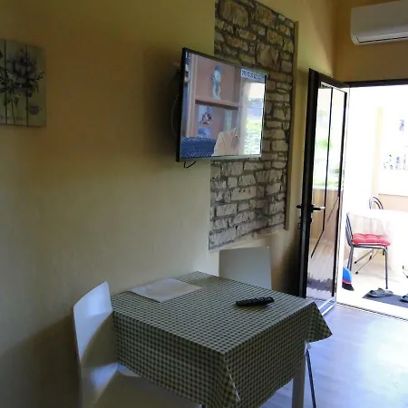 Apartment Pino *
