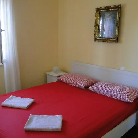Pino Apartment *
